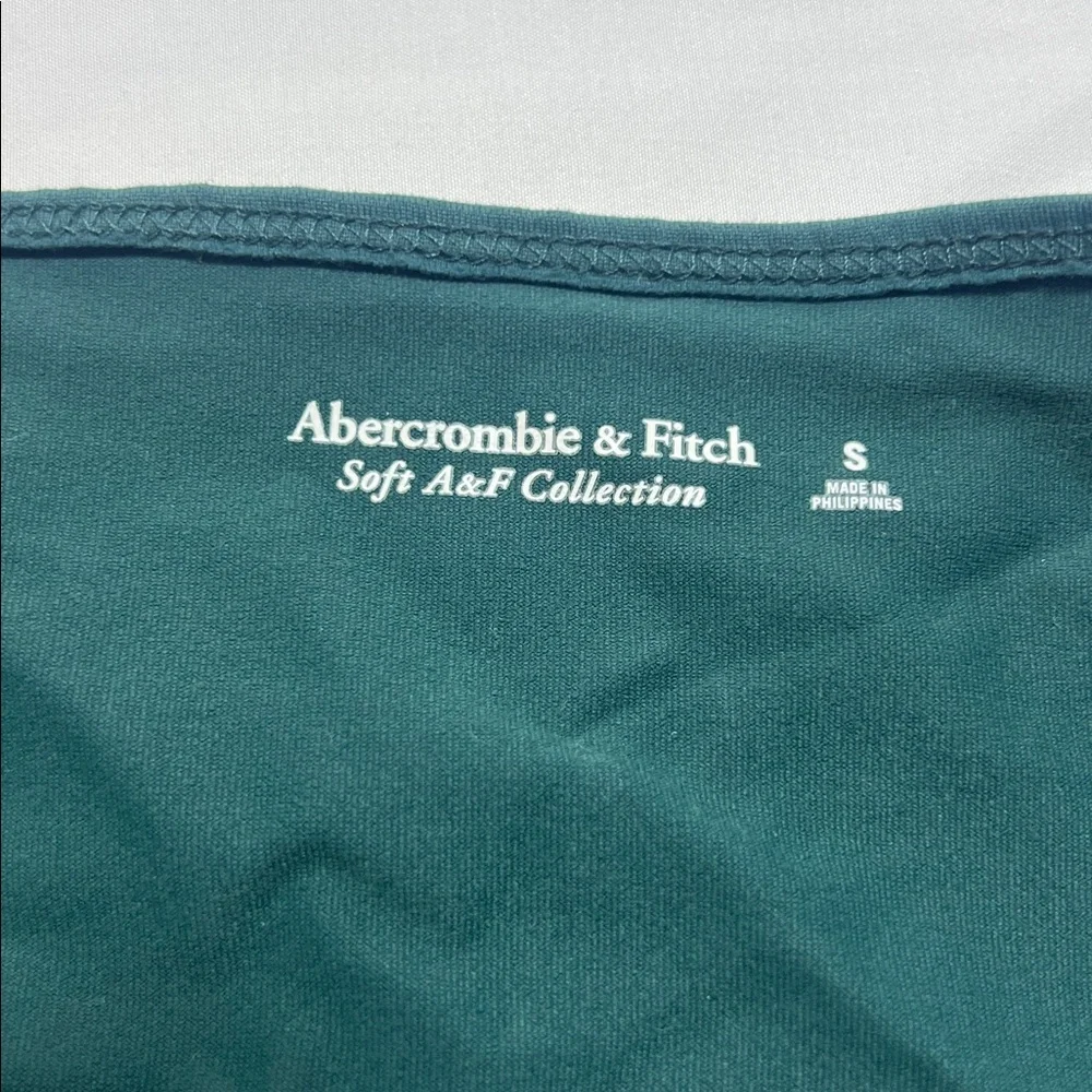 Abercrombie long sleeve body suit size small - Picture 2 of 6